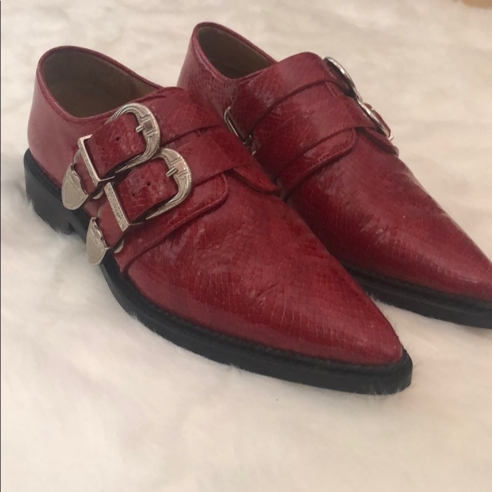 Toga Pulla — Red Two Buckle Western Oxfords